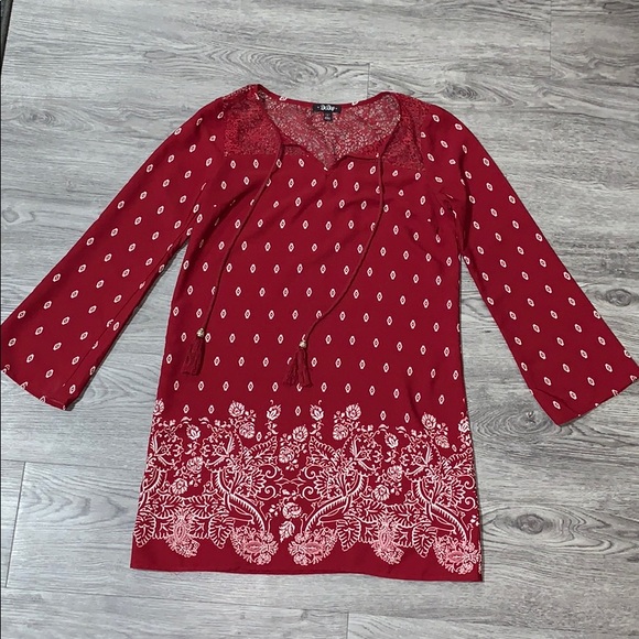 Cranberry red dress with lace detail and tassles - Picture 1 of 4